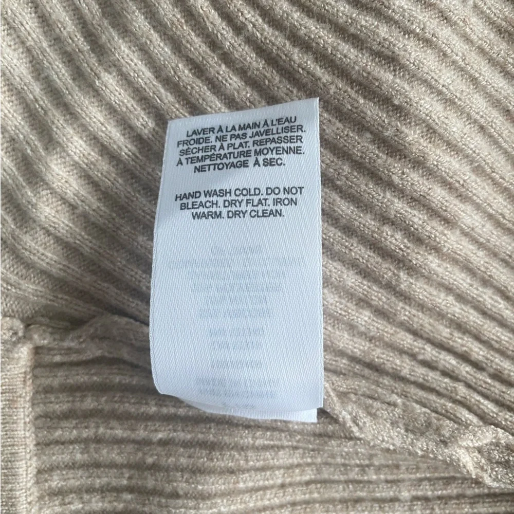 2/$15 Garage Tan Ribbed Knit Cropped Tank Small - Picture 5 of 9